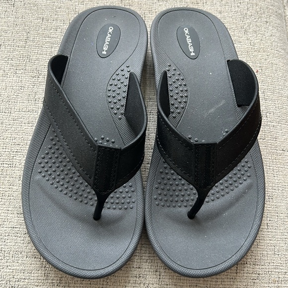 OKABASHI Men's Mariner Flip Flop Sandals Slate Black L 8/8.5- NWOT - Picture 2 of 7